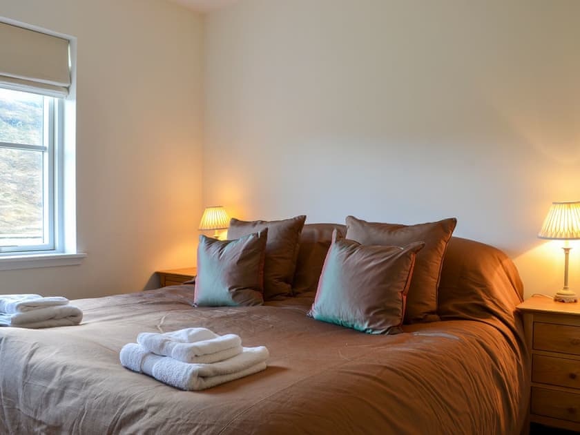 Double bedroom | Braigh na Leitre - Strathconon Cottages, Strathconon, Muir of Ord