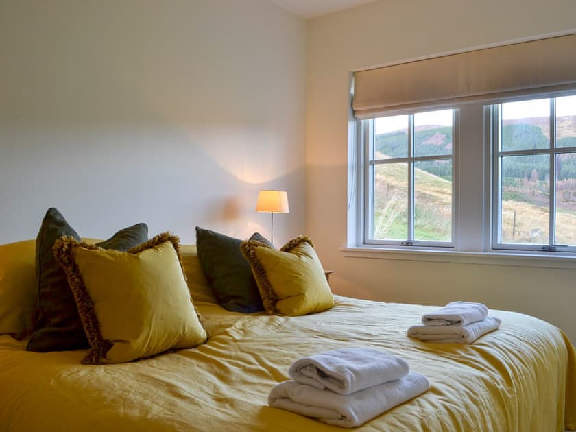Double bedroom | Braigh na Leitre - Strathconon Cottages, Strathconon, Muir of Ord