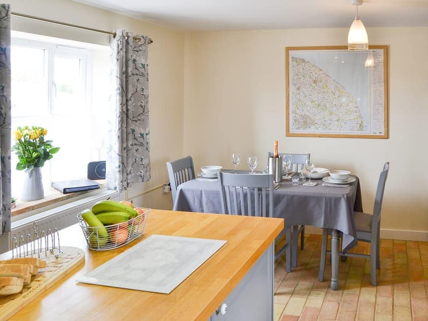 Kitchen/diner | Stepping Stone Cottage, Bacton, near North Walsham