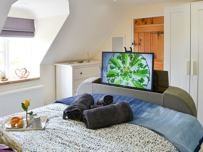 Double bedroom | Stepping Stone Cottage, Bacton, near North Walsham