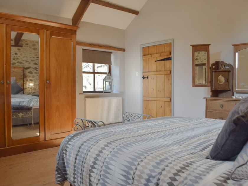 Double bedroom | Tynval, Bronwydd Arms
