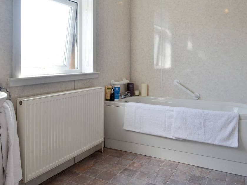Bathroom | Cardoness House, Dumfries