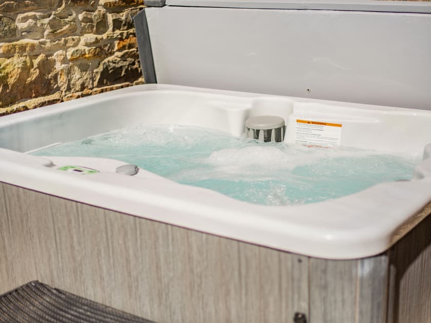 Hot tub | Hillside Cottage, Haltwhistle