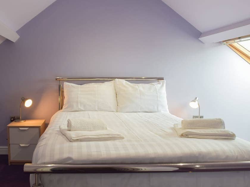 Double bedroom | Apartment 4 - White Rose Apartments, Tenby