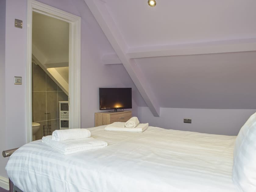 Double bedroom | Apartment 4 - White Rose Apartments, Tenby