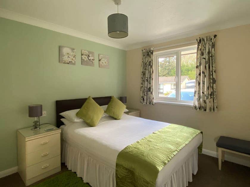 Double bedroom | Tresco - Rosecraddoc Holiday Village, Liskeard