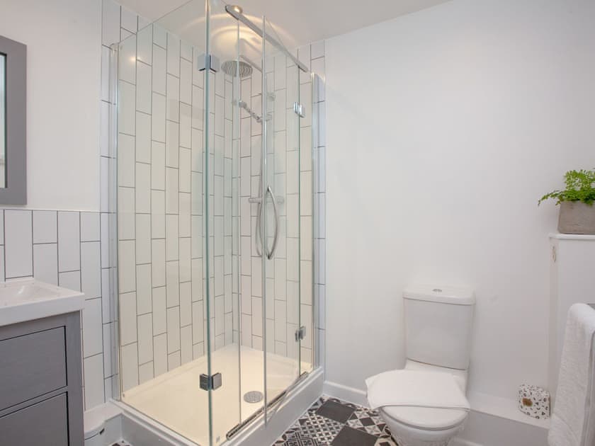 En-suite | Glastonbury - Moorleaze, Witham Friary, Frome