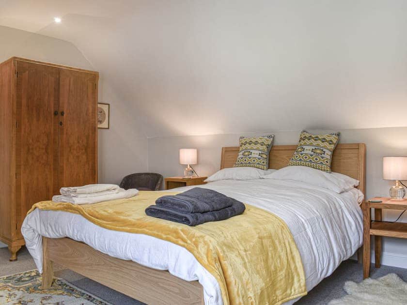 Double bedroom | Old Maltongate Farm Cottage, Thornton Le Dale
