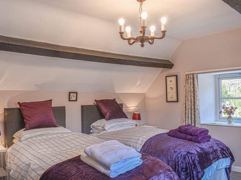Twin bedroom | Old Maltongate Farm Cottage, Thornton Le Dale
