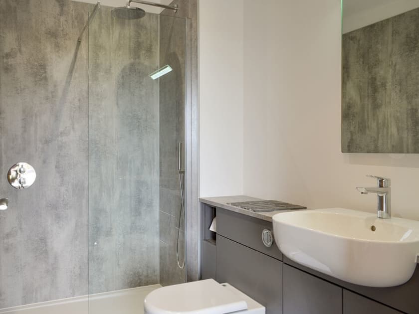 En-suite | Muirtown Lodge, Keith