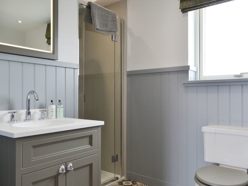 Bathroom | Muirtown Lodge, Keith