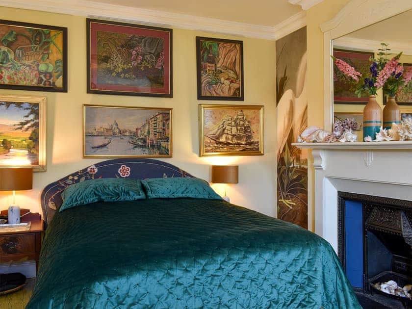 Double bedroom | Fronks House, Harwich