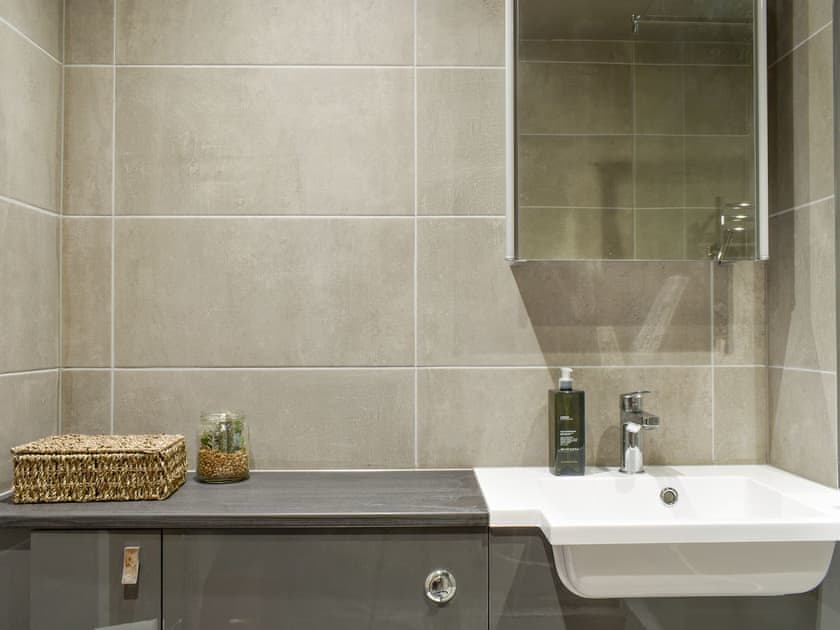 Shower room | Snugg, Whitby