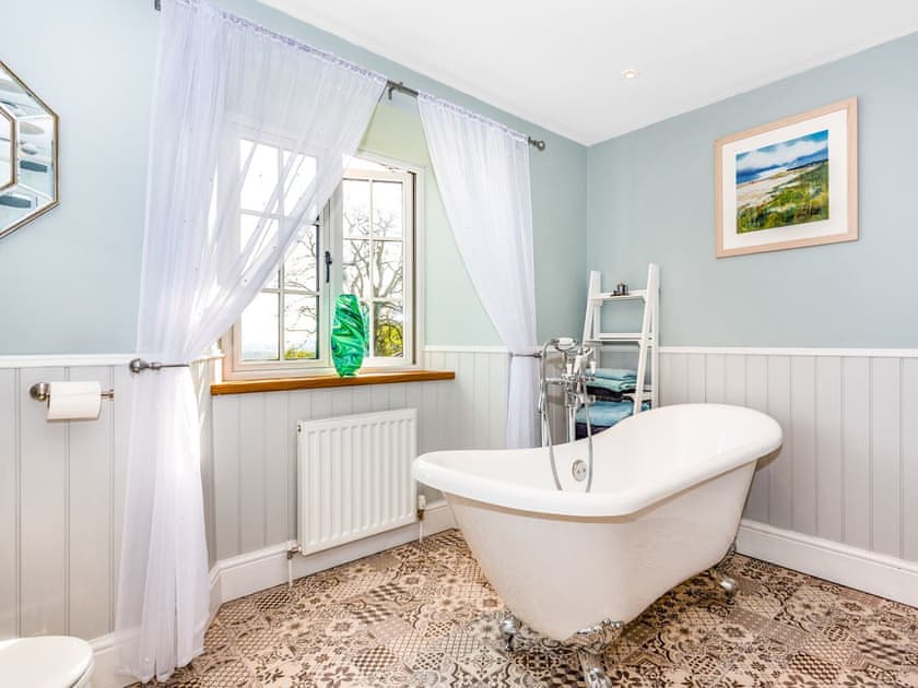 Bathroom | The Farmhouse - Oak Tree Farm, West Witton, near Leyburn