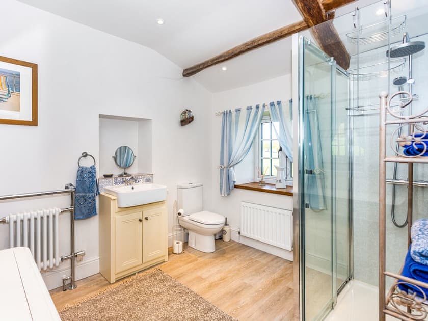 Bathroom | The Farmhouse - Oak Tree Farm, West Witton, near Leyburn