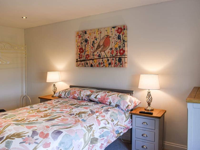 Double bedroom | Beck Cottage, Beck Row