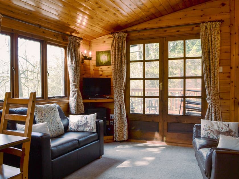 Tarn Hows Neaum Crag in Skelwith Bridge