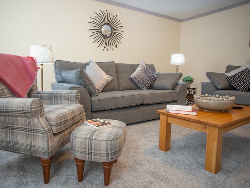 Sitting room | Sycamore Cottage - Graiglwyd Springs Holiday Cottages, Penmaenmawr, near Conwy
