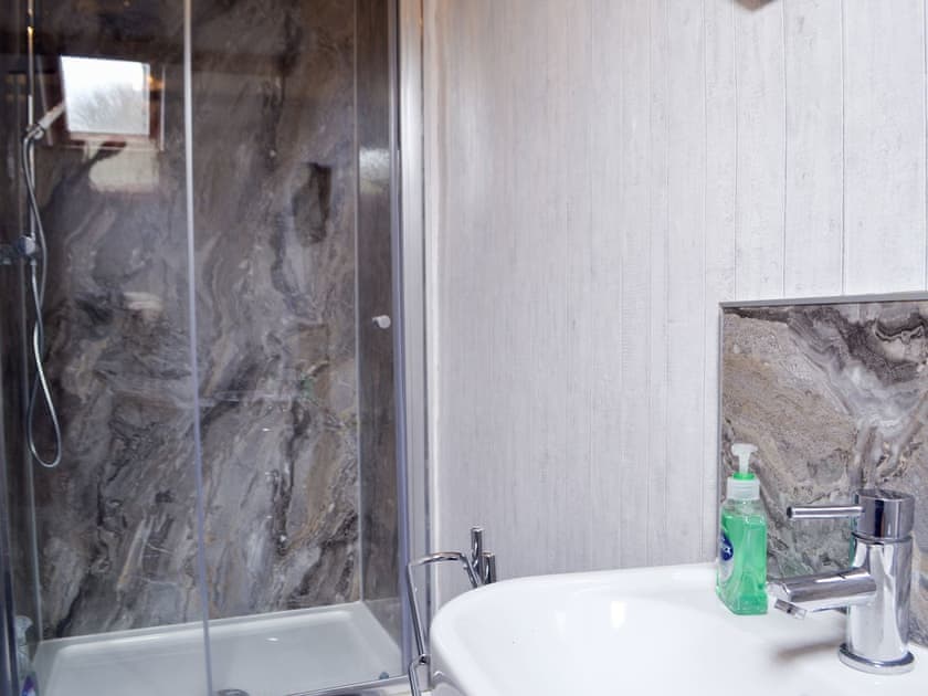 Shower room | Llansantffraed House, Hundred House, near Llandrindod Wells