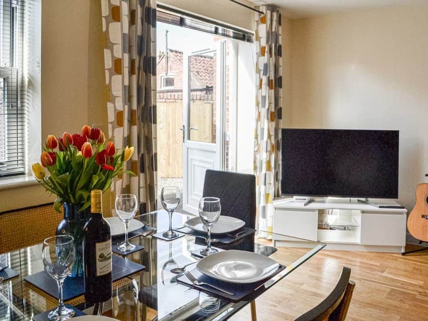 Living room/dining room | 1 Kirkby Cottages, Sheriff Hutton