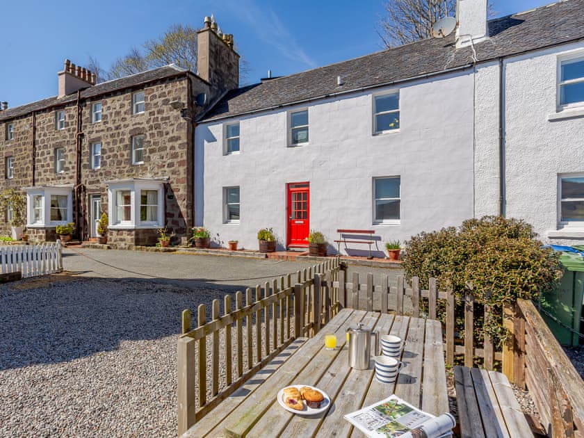 Harbour House (ref UK32563) in Portree, Isle of Skye ScottishCountry