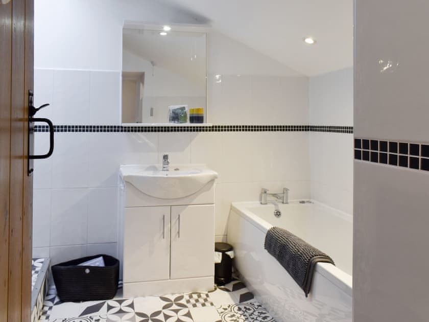 Bathroom | Ty Newydd, Betws-y-Coed
