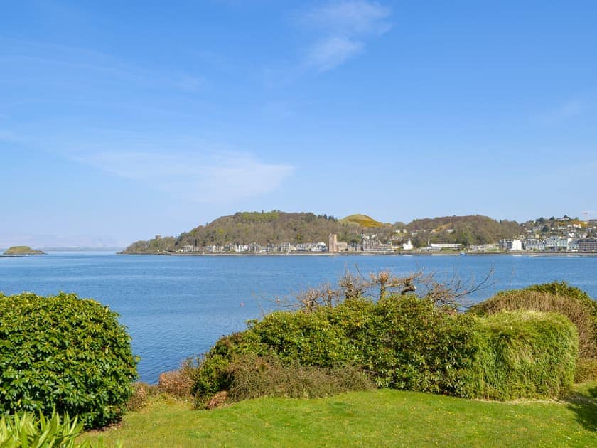 Surrounding area | Maggie’s Cabin, Oban