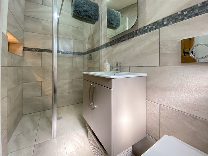 Shower room | Snow Falls Cottage, Ingleton