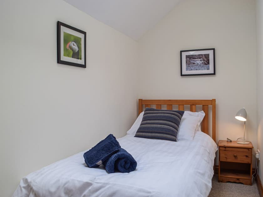 Single bedroom | Corner House, Mathry