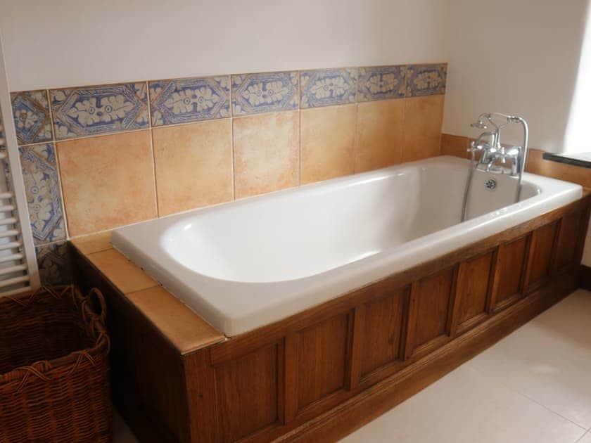 Bathroom | Tyn Y Coed Farm House, Colwyn Bay