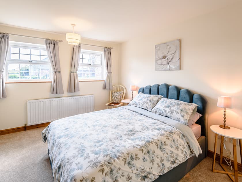 King size bedroom  | Lilium Cottage, North Somercotes