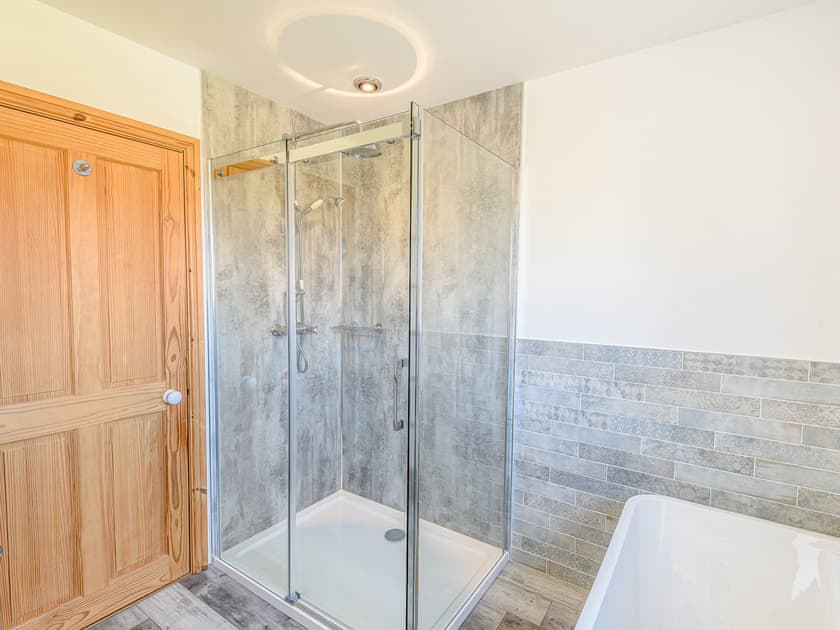 Bathroom | Lilium Cottage, North Somercotes