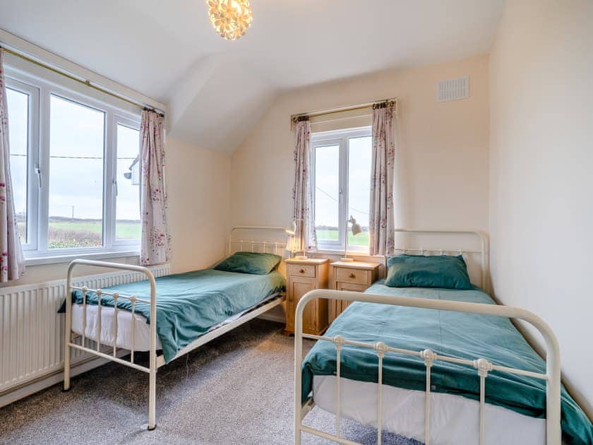 Twin bedroom | Primrose Hill, Pilton, near Rhossili