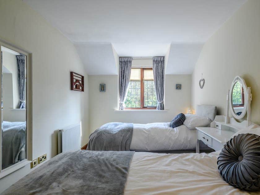 Twin bedroom | The Old Gatehouse, Heacham, near Hunstanton