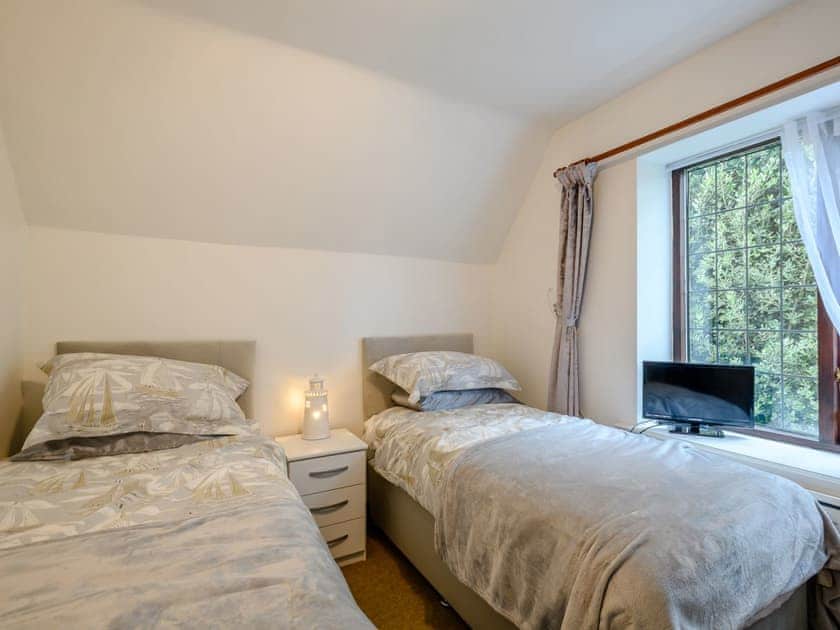 Twin bedroom | The Old Gatehouse, Heacham, near Hunstanton