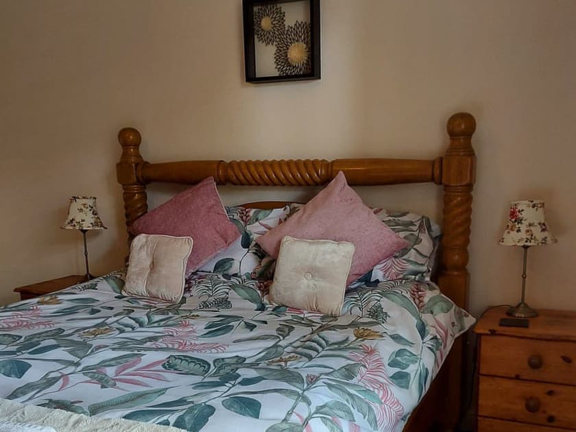 Double bedroom | Squirrel Cottage, Thornton-le-Dale