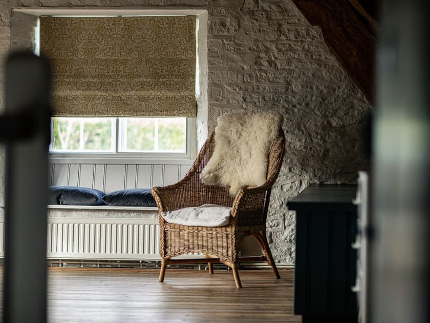 Double bedroom | The Stables At Daubeneys - Daubeneys, Colerne, near Bath