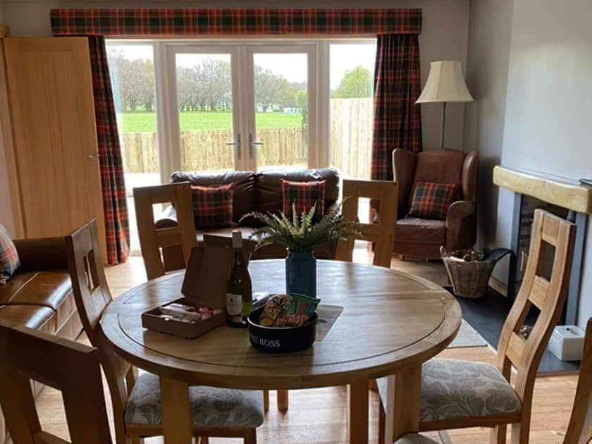 Living room/dining room | Clarinnes Cottage, Rowardennan