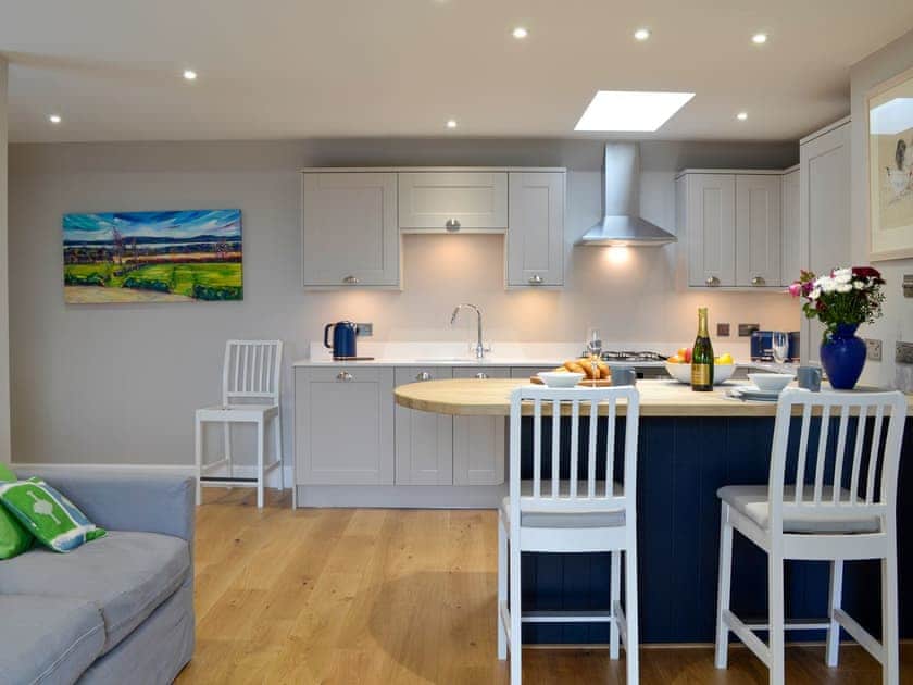 Kitchen/diner | Grange Loft - Grange Holidays, Dundee