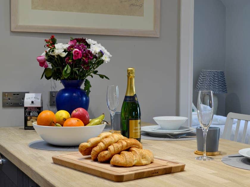 Kitchen/diner | Grange Loft - Grange Holidays, Dundee