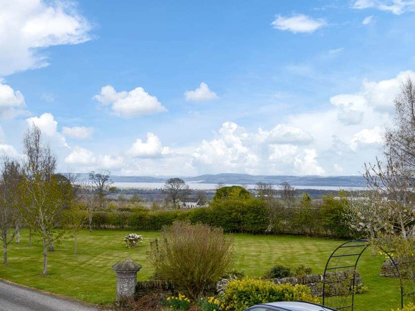 View | Grange Loft - Grange Holidays, Dundee