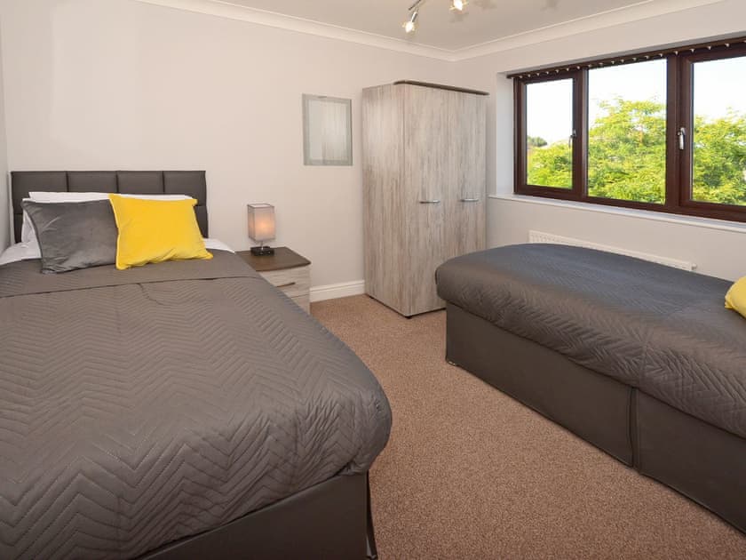 Twin bedroom | The Croft, Blythe Bridge