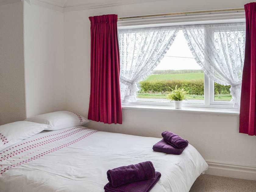 Bedroom | Hill Rise, Flamborough