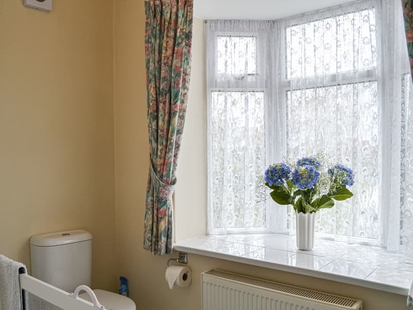 Bathroom | Hill Rise, Flamborough