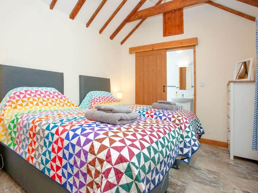 Twin bedroom | The Shippen - The Threshing Barn and The Shippen, Bucks Cross, near Bideford