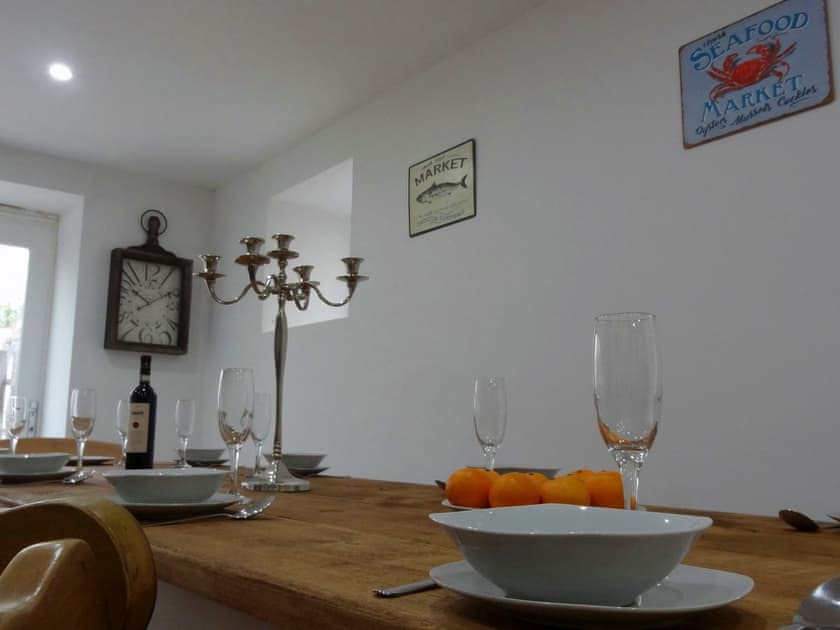 Kitchen/diner | Snowdon Retreat Villa, Llandudno