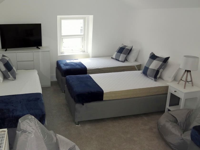 Triple bedroom | Snowdon Retreat Villa, Llandudno