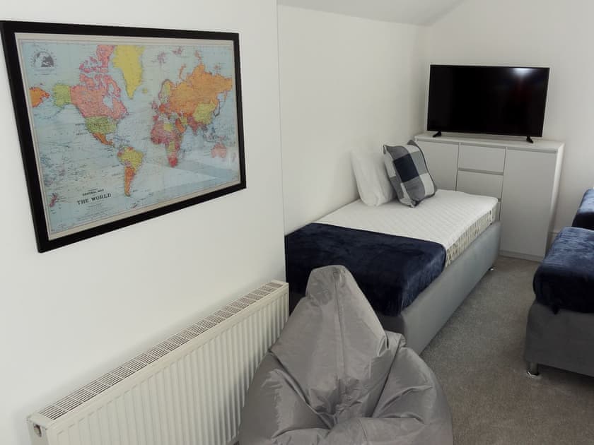 Triple bedroom | Snowdon Retreat Villa, Llandudno
