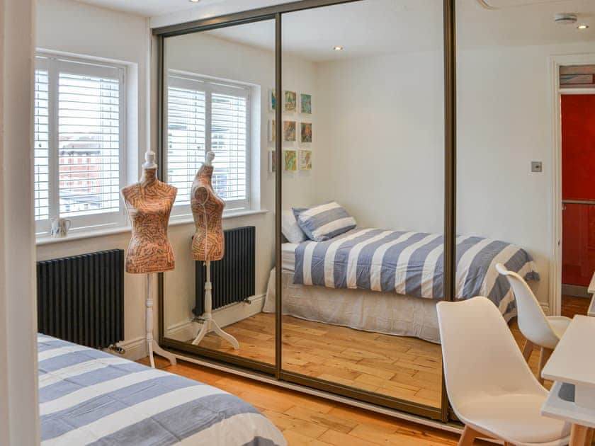 Single bedroom | Marina View, Newcastle upon Tyne
