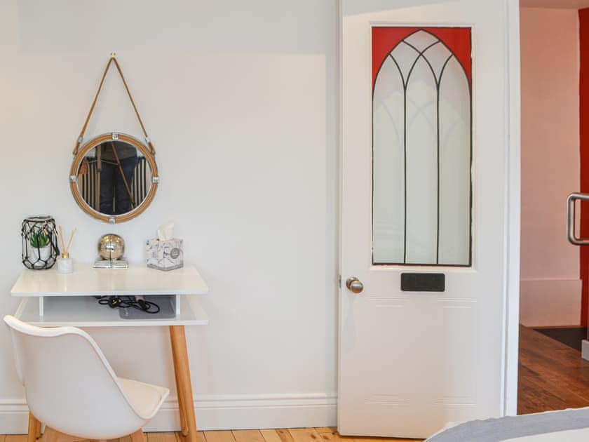 Single bedroom | Marina View, Newcastle upon Tyne